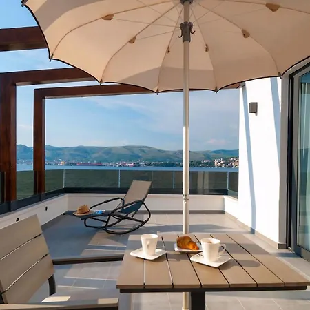Deluxe 1 6 Beautiful Bedrooms - Sea Front Private Pools - Sauna Villa