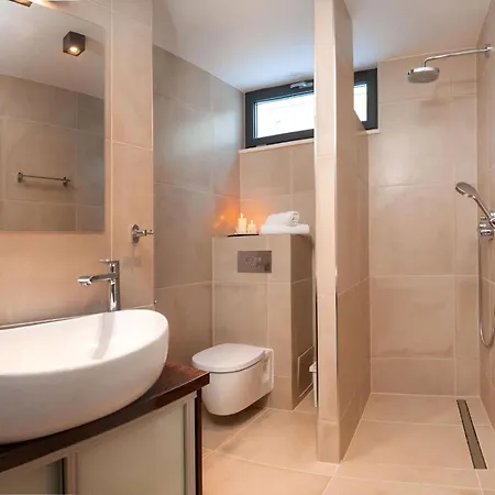 Villa Deluxe 1 6 Beautiful Bedrooms - Sea Front Private Pools - Sauna *