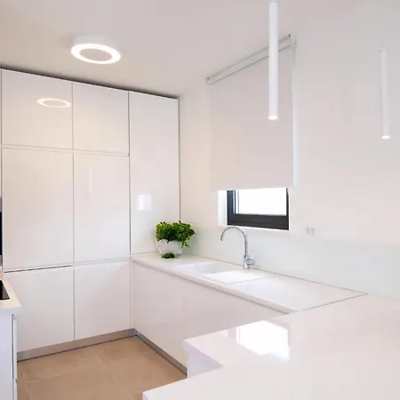 Deluxe 1 6 Beautiful Bedrooms - Sea Front Private Pools - Sauna *