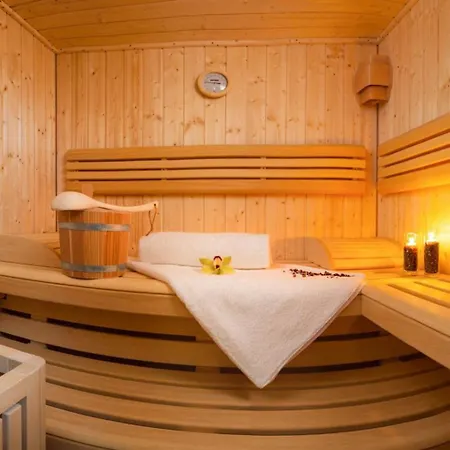 فيلة Deluxe 1 6 Beautiful Bedrooms - Sea Front Private Pools - Sauna تروغير